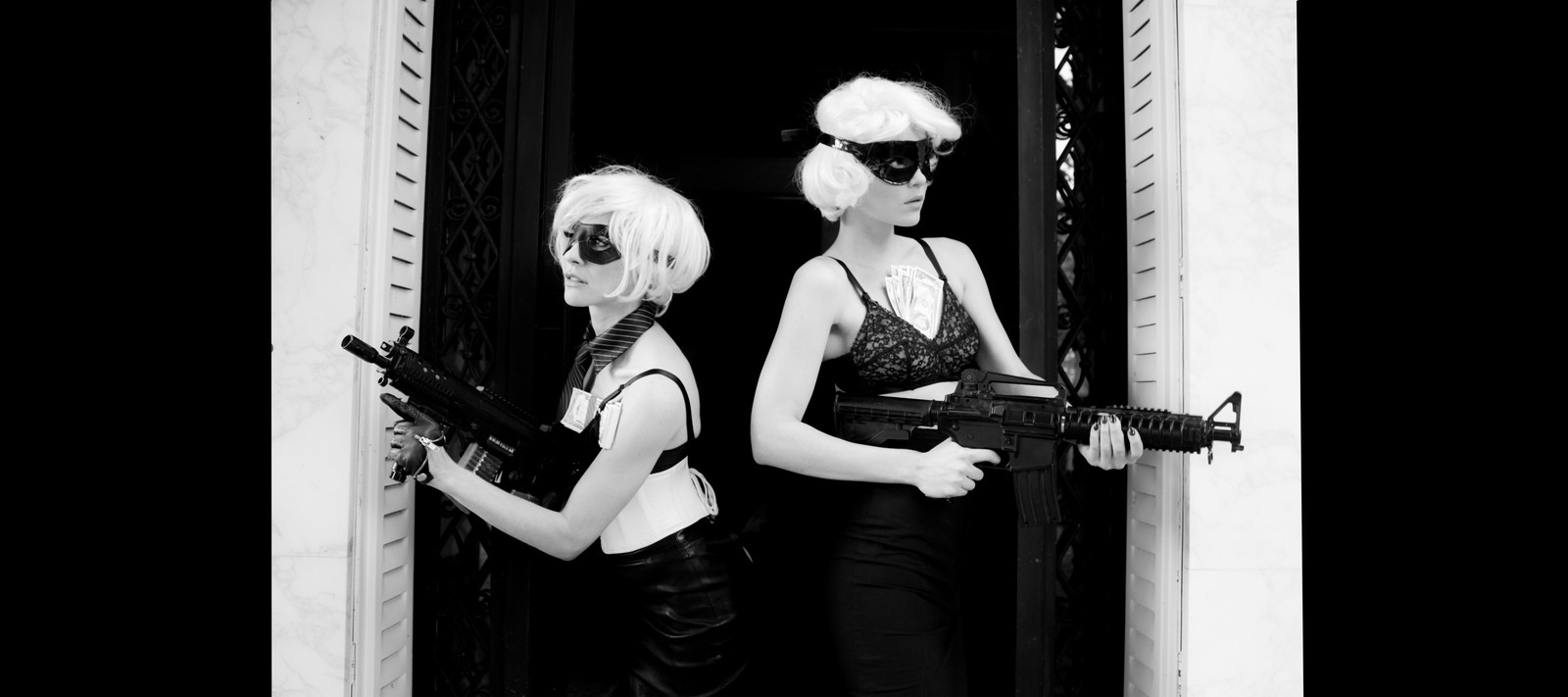 Bank Robbers  1